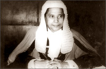 Thomas (b. 17/6/1907, m. 1932, d. 5/5/1979) married Lucille Gwendolyn, daughter 