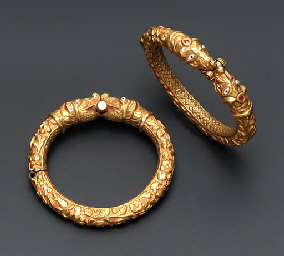Makara head bangles